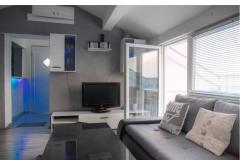 Apartamenty Colosseum Apartament 2 – LENI foto 1