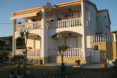 Villa Carrington Apartament 2 – Apartman 2 foto 1