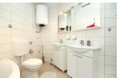 Ambiente NEW with POOL Apartament 3 – Silence6+2 foto 5