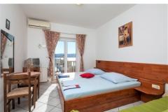 Family Pokoje &amp; Apartamenty Omis Pokoj 6 – 203/106 foto 1