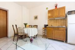 Lucia Apartament 1 – lucia 1 foto 1