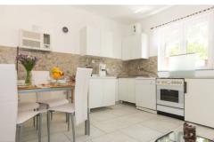 Lucia Apartament 4 – lucia 4 foto 2