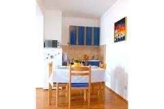 Apartamenty Milan Rogulj Apartament 2: (2+2) – plavi foto 1