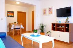 Apartamenty Milan Rogulj Apartament 2: (2+2) – plavi foto 2