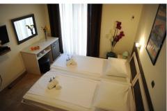 Apartamenty &amp; Pokoje Jelavić Pokoj 5 – Soba bazen foto 2
