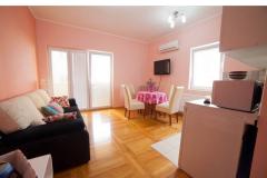 Apartamenty Iris Apartament 2 – rozi foto 1