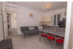 Vila Dinka Apartament 1 – APP 5+2 foto 3