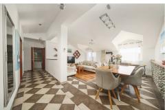 Villa Grey Stone Apartament 1 – Penthouse foto 1