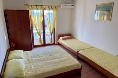Apartamenty Bakić Apartament 2 – YELL A2+2 foto 2