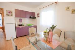 Apartamenty Deni Apartament 3: (4+2) – apartman 1 foto 3