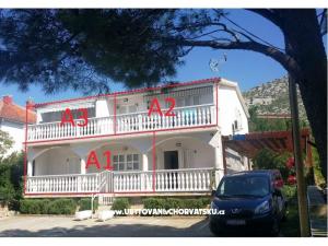 Apartamenty Bosi i Goli