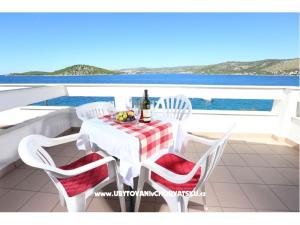 Vinka apartments DIREKT NA PLAŽI