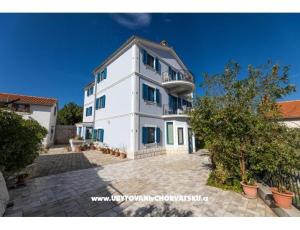 Apartamenty Crnčić