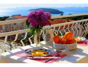 Apartamenty TONĆI I IRIS***