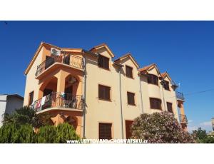 Apartamenty Tribunj-Biserka