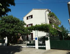Apartamenty Milka-Jure Srima-Vodice