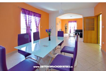 Apartament and pool Nika foto 2