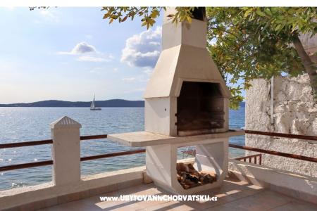 Apartamenty Mikulandra na plaży foto 2