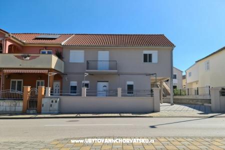 Apartamenty Ćelić Biograd Chorwacja