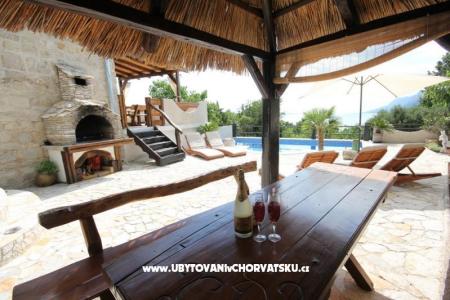 Stone Brela- swimming pool, grill foto 5