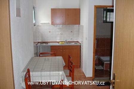 Apartamenty Andrea Drvenik foto 4