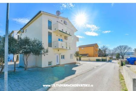 Apartamenty Adria Sv. Filip i Jakov Chorwacja