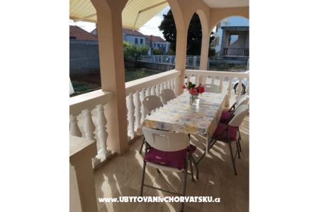 Apartamenty Anka  Sv. Filip i Jakov Chorwacja