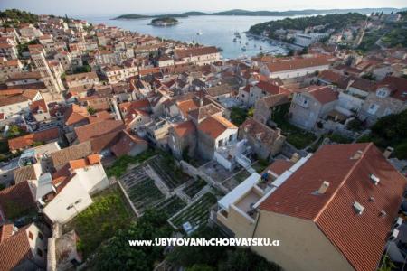 Tri Sestrice foto 2