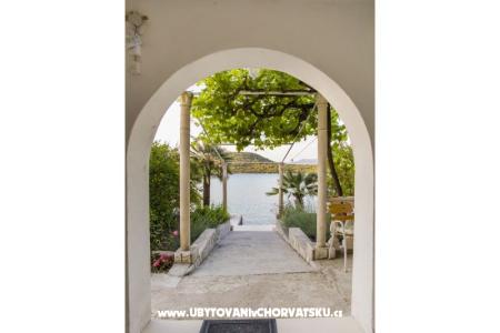 Apartamenty Ruža Drace & Trstenik Chorwacja