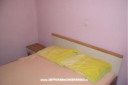 Apartamenty Kastel Stari foto 4