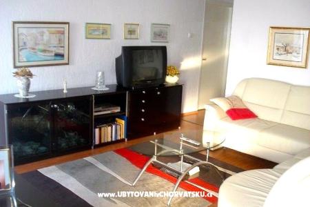 apartmani Sv.Vid & Kremenic foto 4