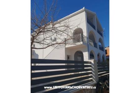 Apartamenty Pralija Marina - Trogir Chorwacja