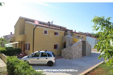 Apartament Oliva D1 z basenem foto 4