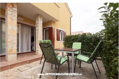 Apartament Oliva D1 z basenem foto 5