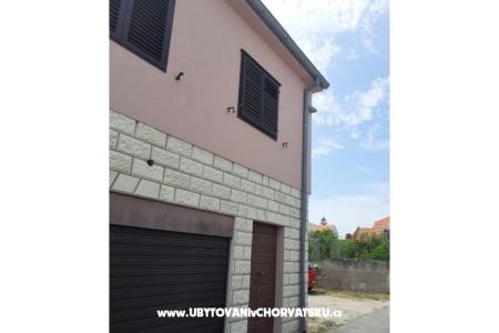Apartamenty Juran wyspa Murter Chorwacja