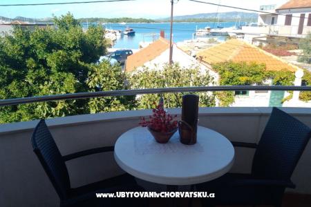 Apartamenty Mile wyspa Murter Chorwacja