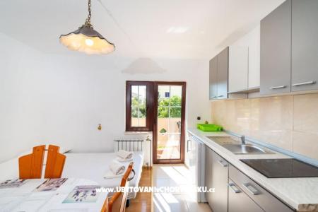 Villa Omra Apartamenty foto 3