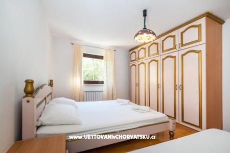 Villa Omra Apartamenty foto 4