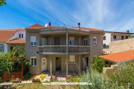 Apartamenty Lucia Novi Vinodolski Chorwacja