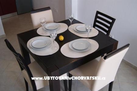 4**** apartments z basenem  foto 5
