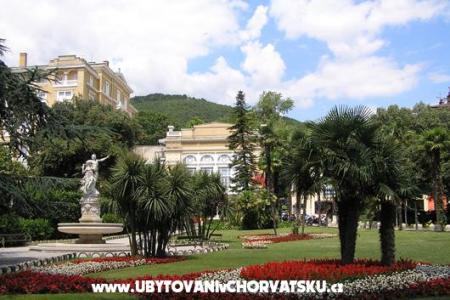 Apartamenty &amp; rooms  Raspor foto 2