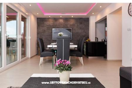 Apartamenty Adria Pag wyspa Pag Chorwacja
