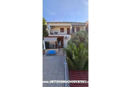 Apartamenty Varga Pakostane Chorwacja