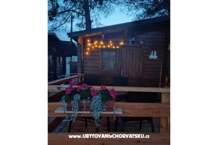 Chatky v Pakoštane foto 4