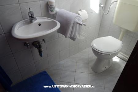 Private accomodation Abrlić foto 5