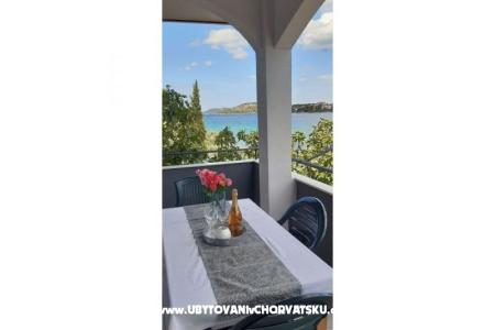 Apartamenty 10 metara od mora foto 2