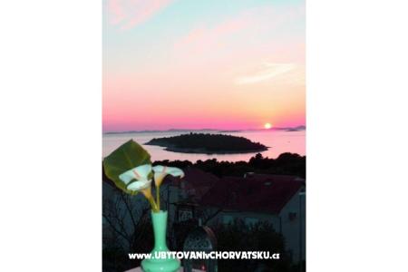 Apartamenty TONĆI I IRIS*** foto 2
