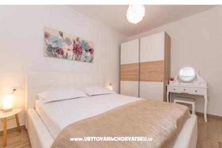 Apartamenty Bonaca - Prvi red do mora foto 5