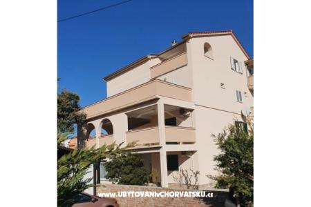 Apartamenty Arbis wyspa Rab Chorwacja