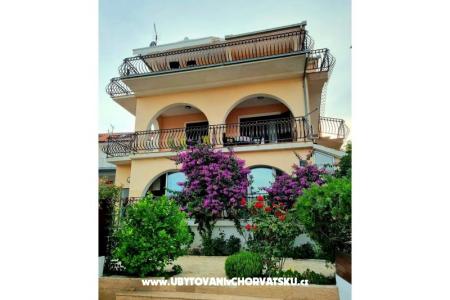 Apartamenty Vedrana Rogoznica Chorwacja